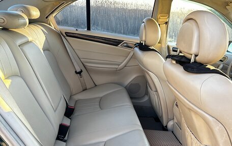 Mercedes-Benz C-Класс, 2004 год, 600 000 рублей, 21 фотография