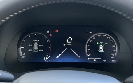 Toyota Highlander, 2025 год, 5 750 000 рублей, 21 фотография