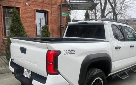 Toyota Tacoma, 2024 год, 9 550 000 рублей, 13 фотография