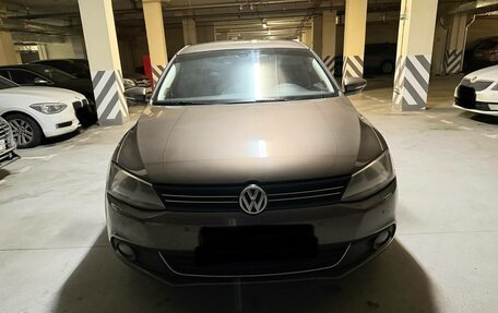 Volkswagen Jetta VI, 2011 год, 945 000 рублей, 5 фотография