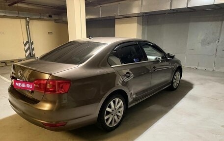 Volkswagen Jetta VI, 2011 год, 945 000 рублей, 3 фотография
