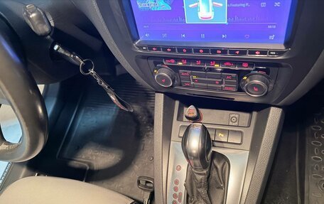 Volkswagen Jetta VI, 2011 год, 945 000 рублей, 17 фотография