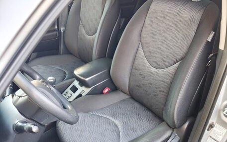 Toyota RAV4, 2011 год, 1 570 000 рублей, 11 фотография