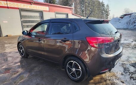 KIA Rio III рестайлинг, 2015 год, 950 000 рублей, 5 фотография