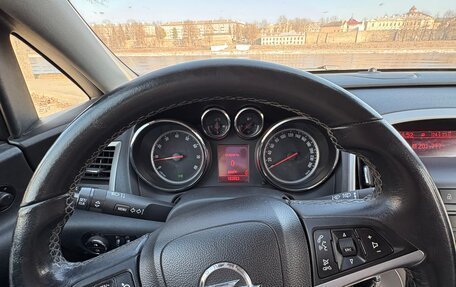 Opel Astra J, 2010 год, 555 000 рублей, 4 фотография