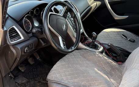 Opel Astra J, 2010 год, 555 000 рублей, 10 фотография