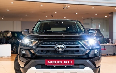 Toyota RAV4, 2025 год, 4 850 000 рублей, 2 фотография