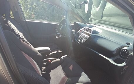 Honda Jazz II рестайлинг, 2012 год, 1 000 000 рублей, 11 фотография