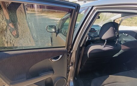 Honda Jazz II рестайлинг, 2012 год, 1 000 000 рублей, 16 фотография