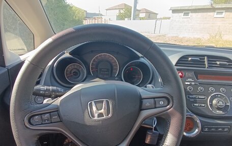 Honda Jazz II рестайлинг, 2012 год, 1 000 000 рублей, 18 фотография