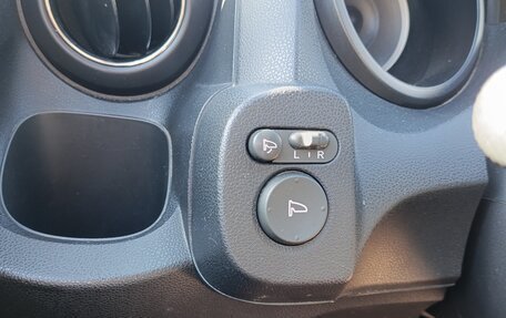 Honda Jazz II рестайлинг, 2012 год, 1 000 000 рублей, 21 фотография