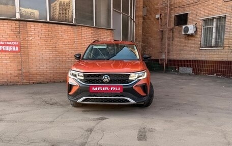 Volkswagen Taos, 2021 год, 2 270 000 рублей, 2 фотография