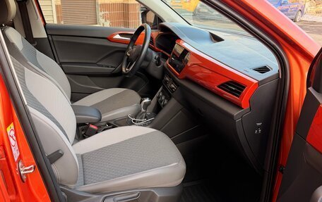 Volkswagen Taos, 2021 год, 2 270 000 рублей, 15 фотография