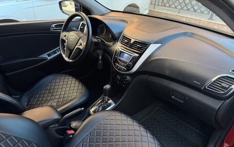 Hyundai Solaris II рестайлинг, 2011 год, 715 000 рублей, 17 фотография