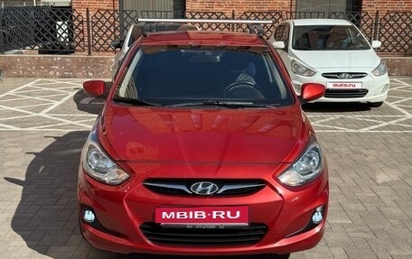 Hyundai Solaris II рестайлинг, 2011 год, 715 000 рублей, 3 фотография