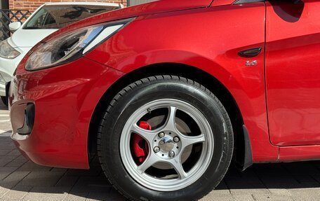 Hyundai Solaris II рестайлинг, 2011 год, 715 000 рублей, 24 фотография