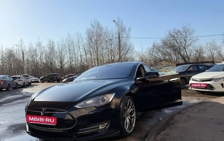 Tesla Model S I, 2014 год, 2 150 000 рублей, 3 фотография