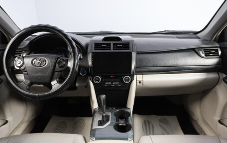 Toyota Camry, 2012 год, 1 399 000 рублей, 13 фотография