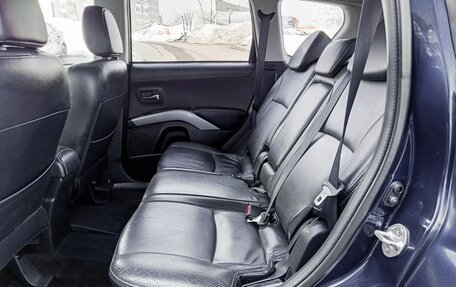 Mitsubishi Outlander III рестайлинг 3, 2010 год, 1 049 800 рублей, 12 фотография