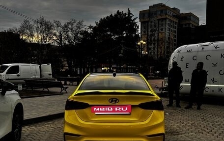 Hyundai Solaris II рестайлинг, 2019 год, 900 000 рублей, 5 фотография