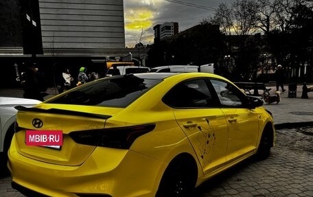 Hyundai Solaris II рестайлинг, 2019 год, 900 000 рублей, 6 фотография