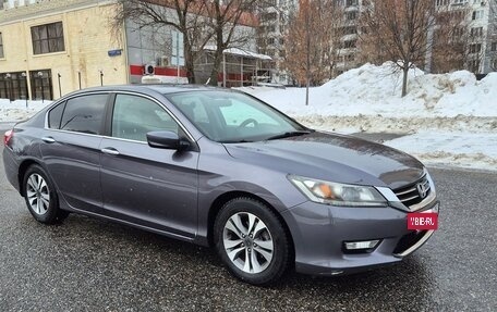 Honda Accord IX рестайлинг, 2013 год, 1 300 000 рублей, 8 фотография