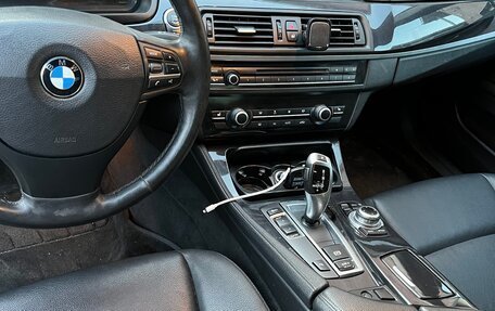 BMW 5 серия, 2013 год, 1 700 000 рублей, 11 фотография