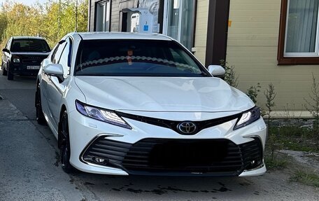 Toyota Camry, 2021 год, 3 100 000 рублей, 3 фотография