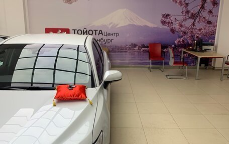 Toyota Camry, 2021 год, 3 100 000 рублей, 4 фотография