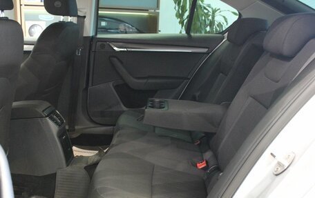 Skoda Octavia, 2018 год, 1 725 000 рублей, 19 фотография