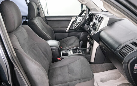 Toyota Land Cruiser Prado 150 рестайлинг 2, 2012 год, 3 149 000 рублей, 13 фотография