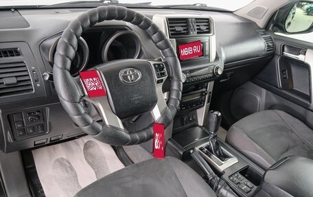 Toyota Land Cruiser Prado 150 рестайлинг 2, 2012 год, 3 149 000 рублей, 8 фотография