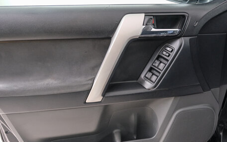 Toyota Land Cruiser Prado 150 рестайлинг 2, 2012 год, 3 149 000 рублей, 22 фотография