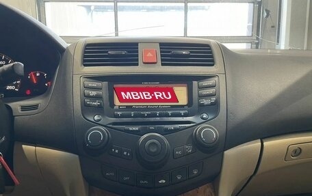 Honda Accord VII рестайлинг, 2004 год, 750 000 рублей, 15 фотография