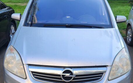 Opel Zafira B, 2008 год, 750 000 рублей, 3 фотография