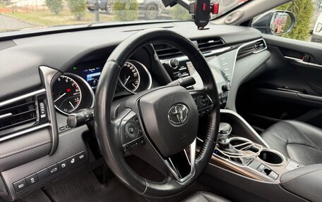 Toyota Camry, 2018 год, 2 790 000 рублей, 7 фотография