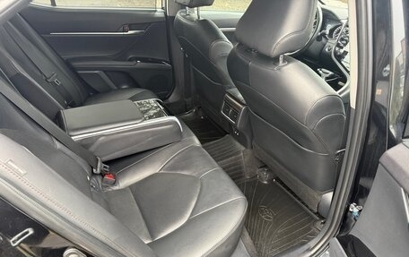 Toyota Camry, 2018 год, 2 790 000 рублей, 10 фотография