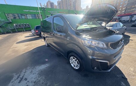 Peugeot Traveller I, 2021 год, 2 750 000 рублей, 3 фотография