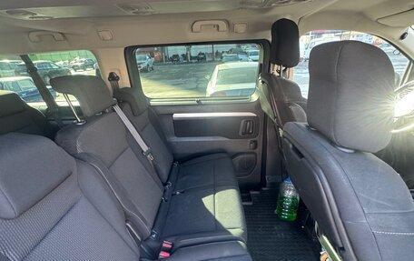 Peugeot Traveller I, 2021 год, 2 750 000 рублей, 12 фотография