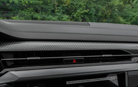 Volkswagen Passat CC, 2025 год, 4 300 000 рублей, 17 фотография