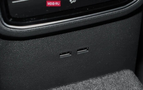 Volkswagen Passat CC, 2025 год, 4 300 000 рублей, 22 фотография