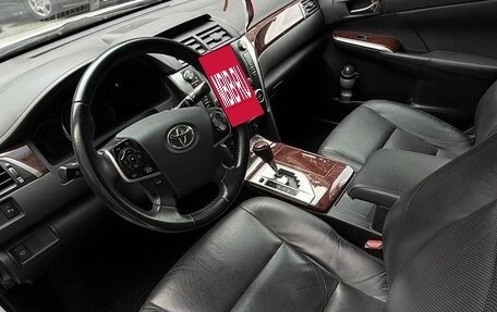 Toyota Camry, 2012 год, 1 850 000 рублей, 6 фотография