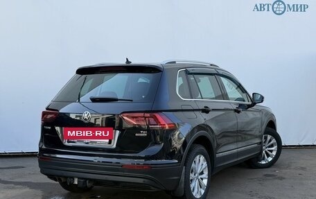 Volkswagen Tiguan II, 2017 год, 2 370 000 рублей, 5 фотография