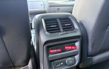 Volkswagen Tiguan II, 2017 год, 2 370 000 рублей, 12 фотография