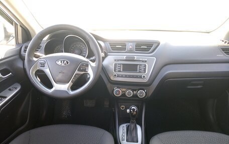 KIA Rio III рестайлинг, 2015 год, 1 060 000 рублей, 6 фотография