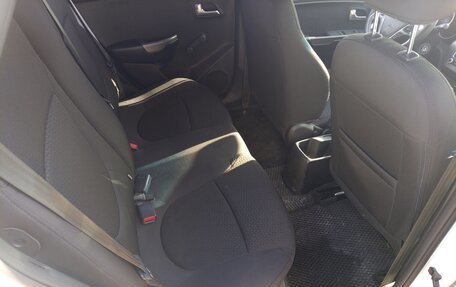 KIA Rio III рестайлинг, 2015 год, 1 060 000 рублей, 12 фотография