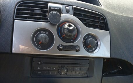 Renault Kangoo II рестайлинг, 2013 год, 1 500 000 рублей, 6 фотография