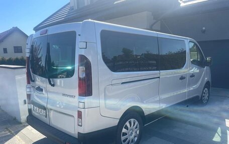 Renault Trafic, 2019 год, 2 590 000 рублей, 5 фотография