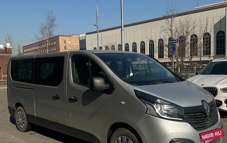 Renault Trafic, 2019 год, 2 590 000 рублей, 2 фотография