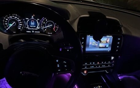 Jaguar F-Pace, 2016 год, 2 950 000 рублей, 8 фотография